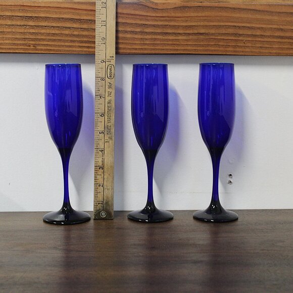 Holiday Cobalt Blue Wine Goblets β Set of 9 β Mismatched β Mid-Century β 6.5"β9" - Picture 3 of 8